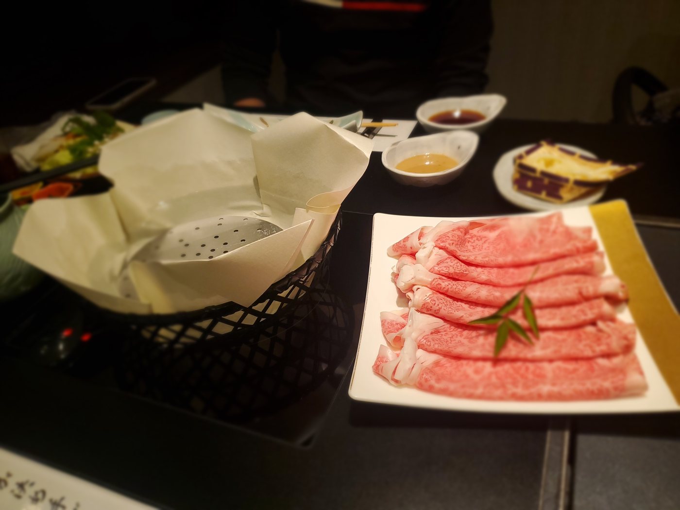 深尾のしゃぶしゃぶ用の飛騨牛と鍋